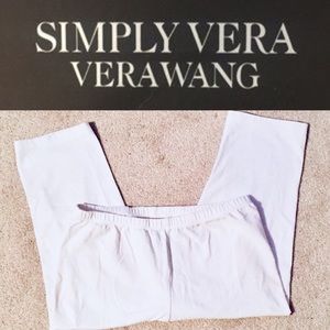 White Capri Leggings